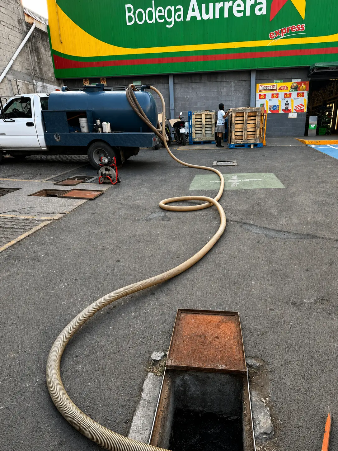 Servicio en Bodega Aurrera